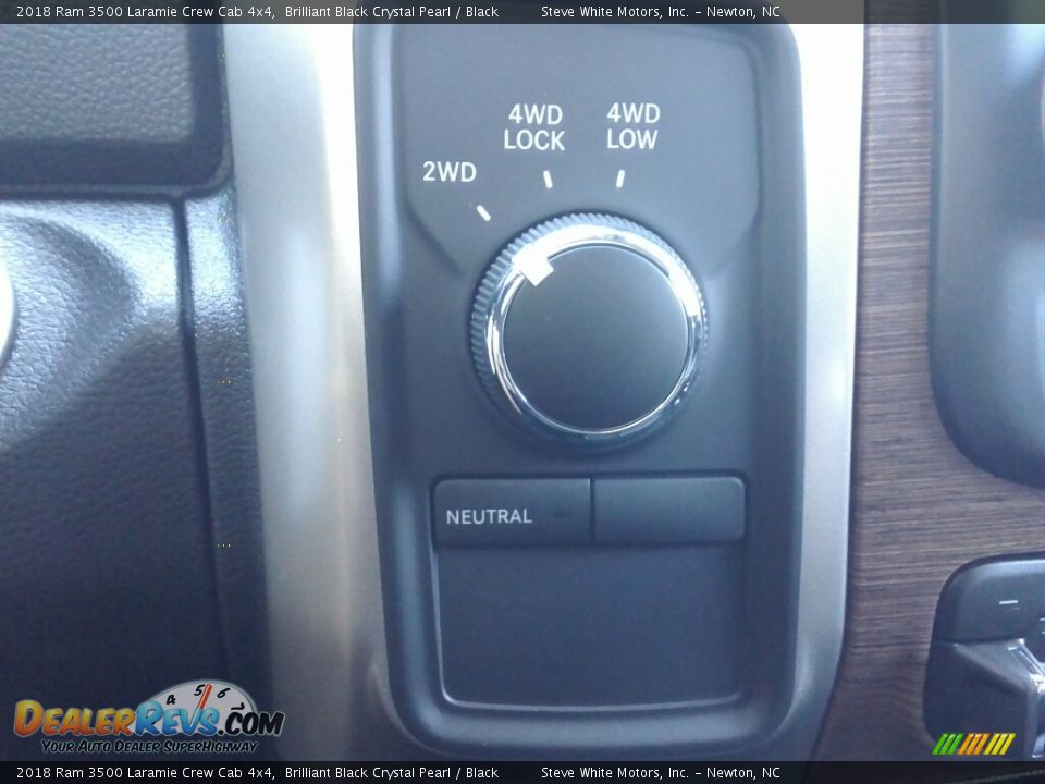 2018 Ram 3500 Laramie Crew Cab 4x4 Brilliant Black Crystal Pearl / Black Photo #25