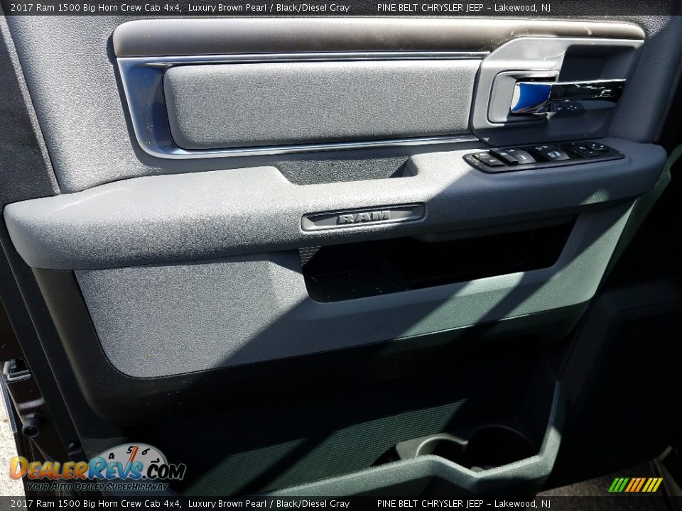 2017 Ram 1500 Big Horn Crew Cab 4x4 Luxury Brown Pearl / Black/Diesel Gray Photo #8