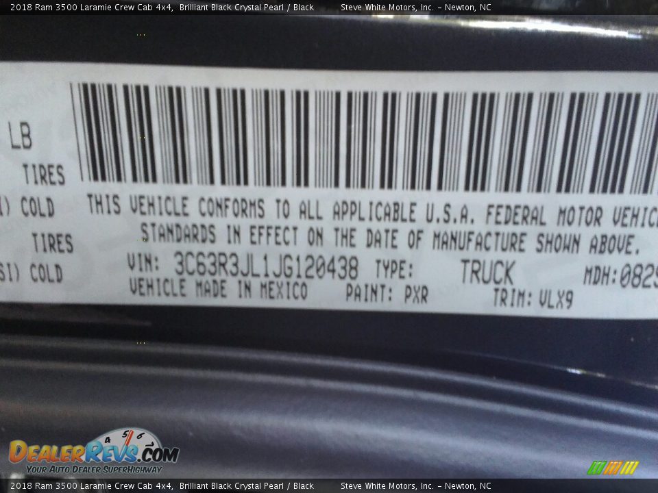 2018 Ram 3500 Laramie Crew Cab 4x4 Brilliant Black Crystal Pearl / Black Photo #35