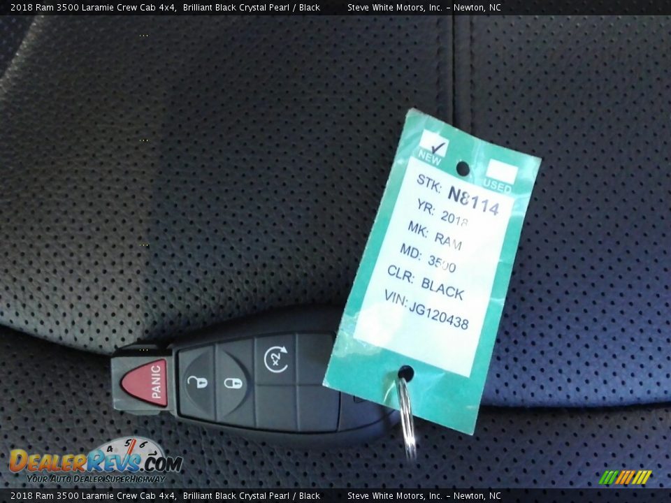 2018 Ram 3500 Laramie Crew Cab 4x4 Brilliant Black Crystal Pearl / Black Photo #36
