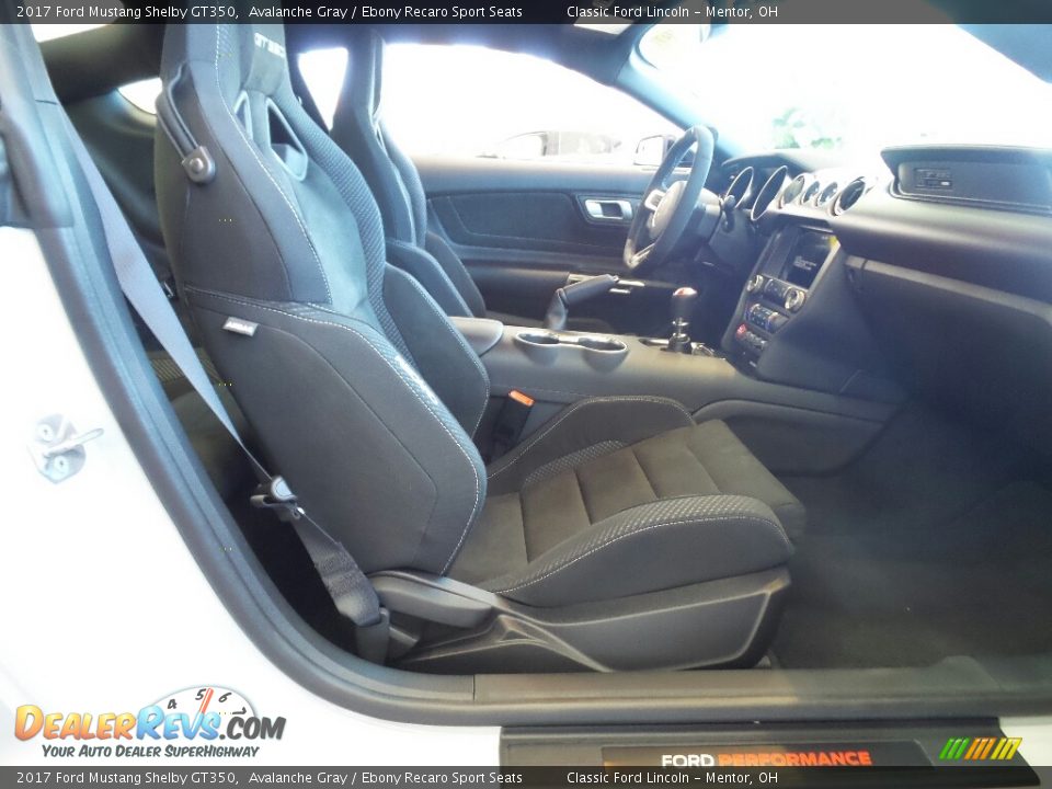Front Seat of 2017 Ford Mustang Shelby GT350 Photo #9