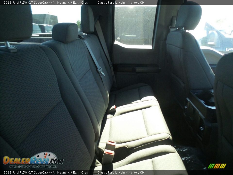 2018 Ford F150 XLT SuperCab 4x4 Magnetic / Earth Gray Photo #4