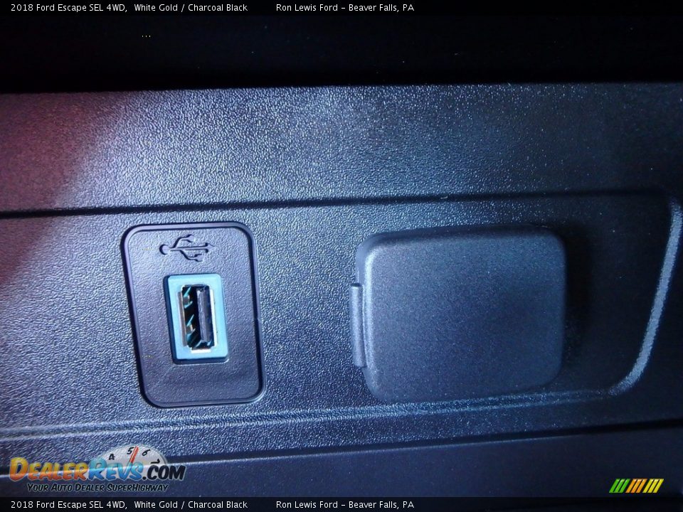 2018 Ford Escape SEL 4WD White Gold / Charcoal Black Photo #20