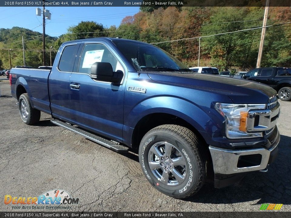 Front 3/4 View of 2018 Ford F150 XLT SuperCab 4x4 Photo #8