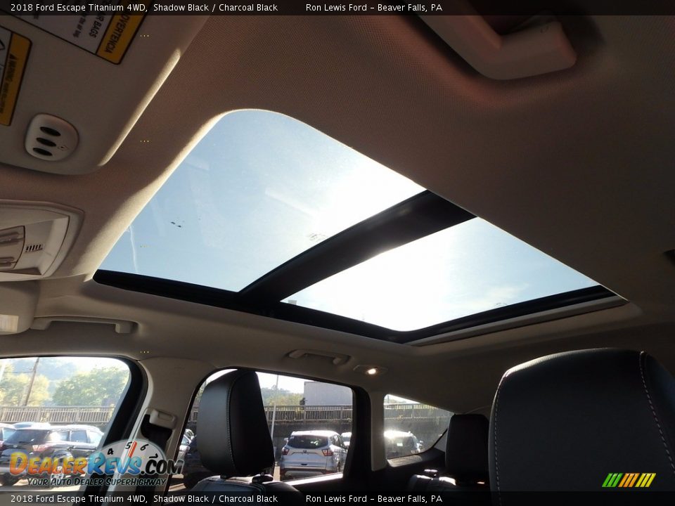 Sunroof of 2018 Ford Escape Titanium 4WD Photo #15