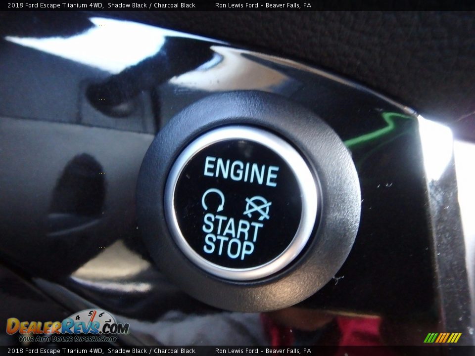 Controls of 2018 Ford Escape Titanium 4WD Photo #20