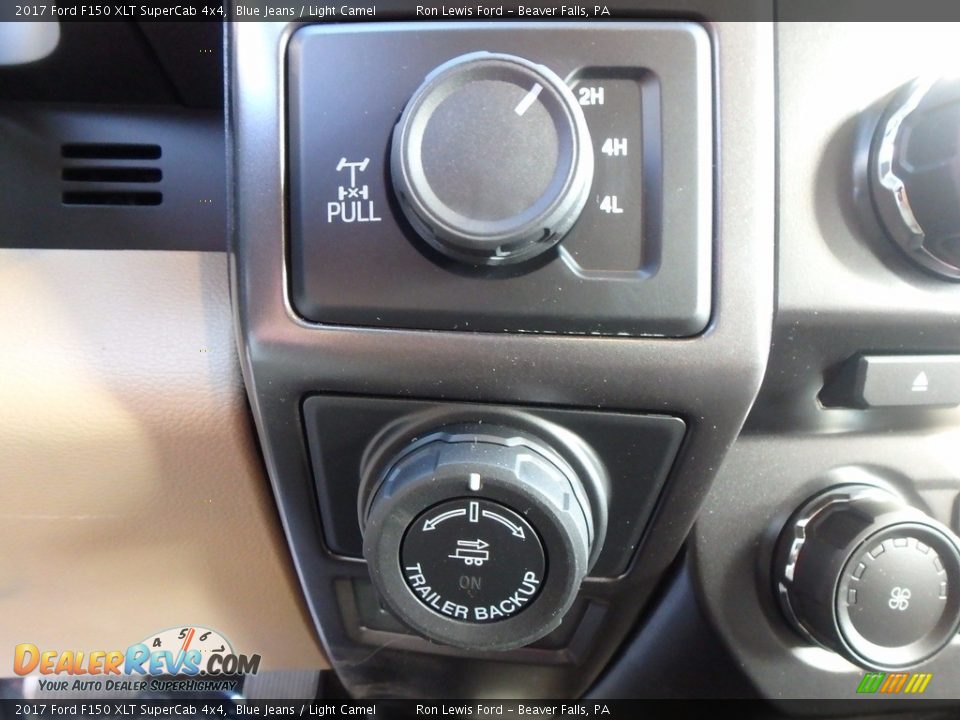 2017 Ford F150 XLT SuperCab 4x4 Blue Jeans / Light Camel Photo #18