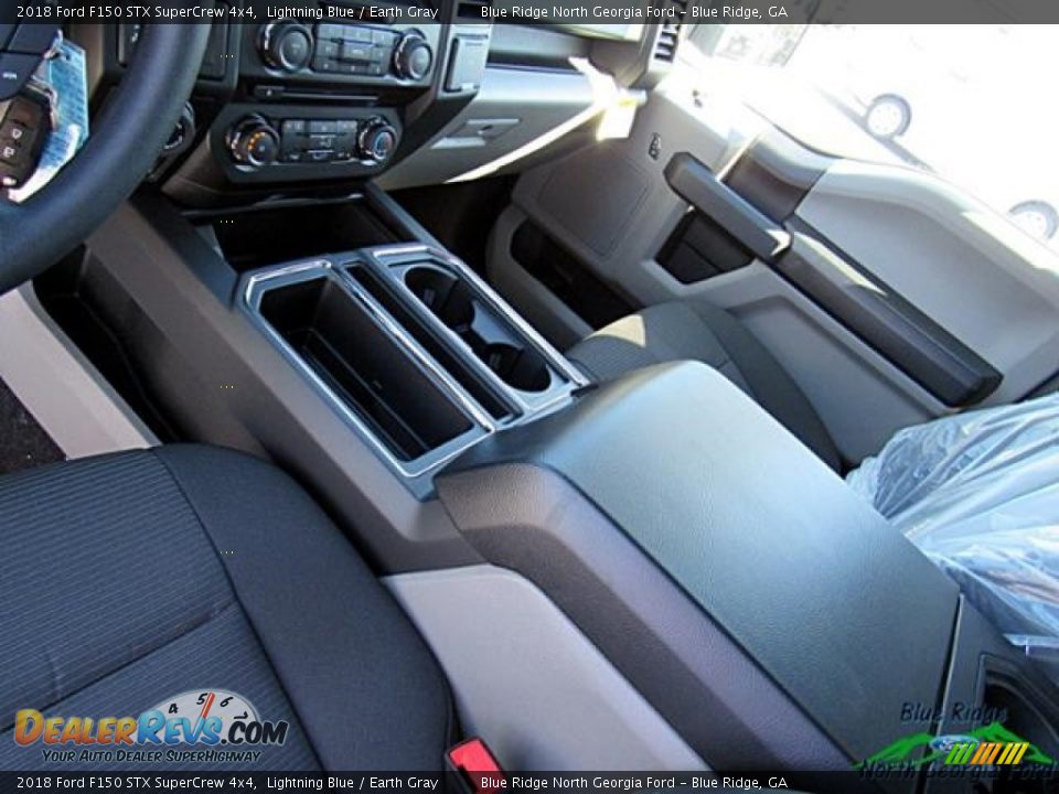 2018 Ford F150 STX SuperCrew 4x4 Lightning Blue / Earth Gray Photo #25