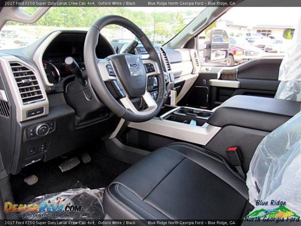 2017 Ford F250 Super Duty Lariat Crew Cab 4x4 Oxford White / Black Photo #9