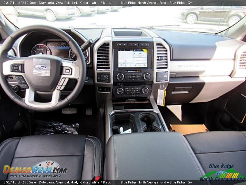 2017 Ford F250 Super Duty Lariat Crew Cab 4x4 Oxford White / Black Photo #19