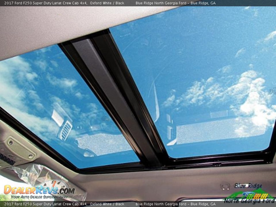 2017 Ford F250 Super Duty Lariat Crew Cab 4x4 Oxford White / Black Photo #28