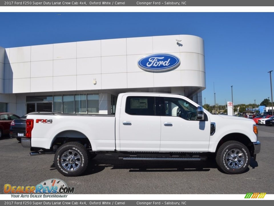 2017 Ford F250 Super Duty Lariat Crew Cab 4x4 Oxford White / Camel Photo #2