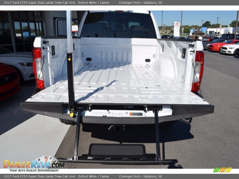 2017 Ford F250 Super Duty Lariat Crew Cab 4x4 Oxford White / Camel Photo #7