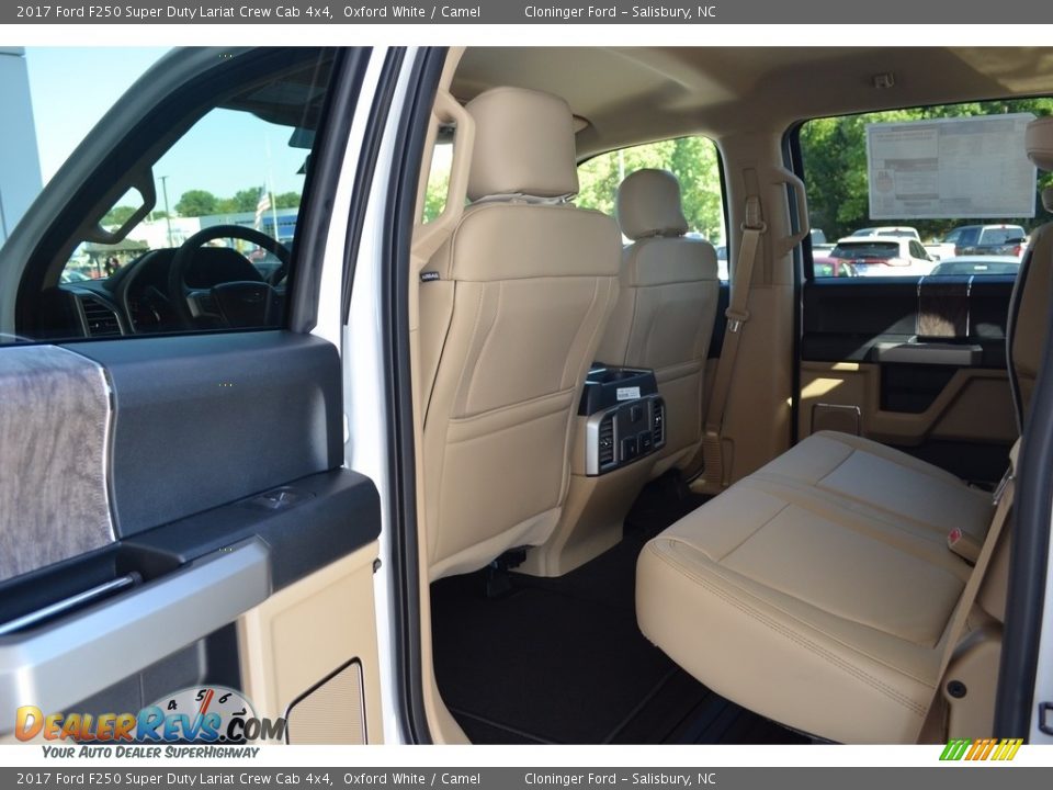 2017 Ford F250 Super Duty Lariat Crew Cab 4x4 Oxford White / Camel Photo #11