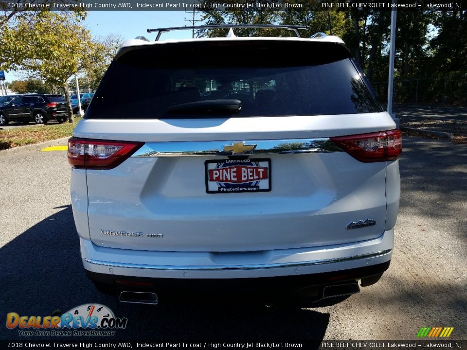 2018 Chevrolet Traverse High Country AWD Iridescent Pearl Tricoat / High Country Jet Black/Loft Brown Photo #5