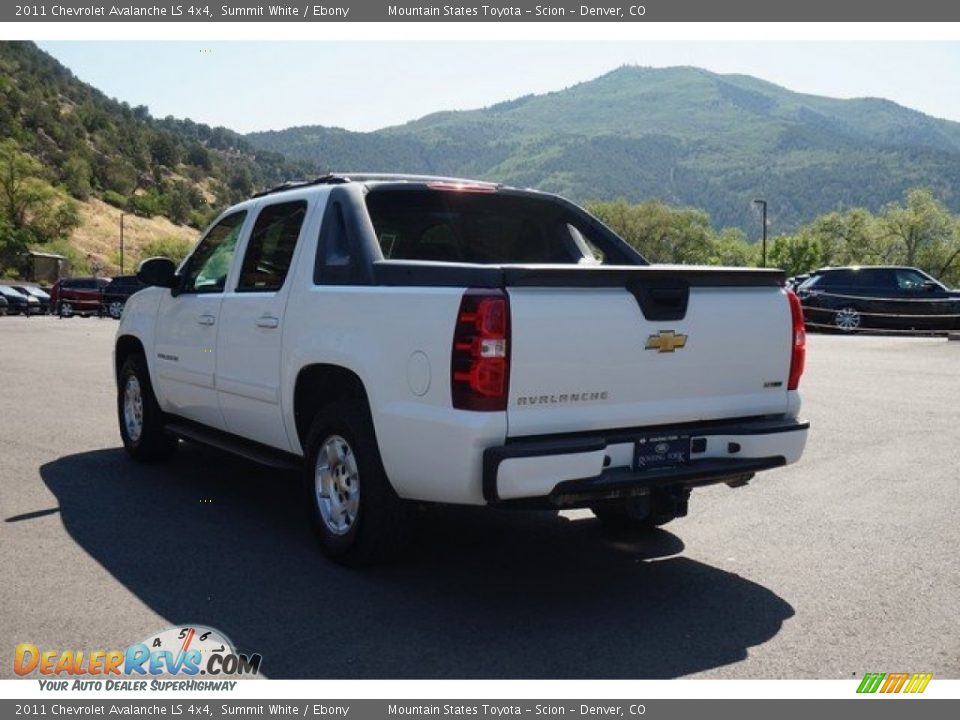 2011 Chevrolet Avalanche LS 4x4 Summit White / Ebony Photo #8