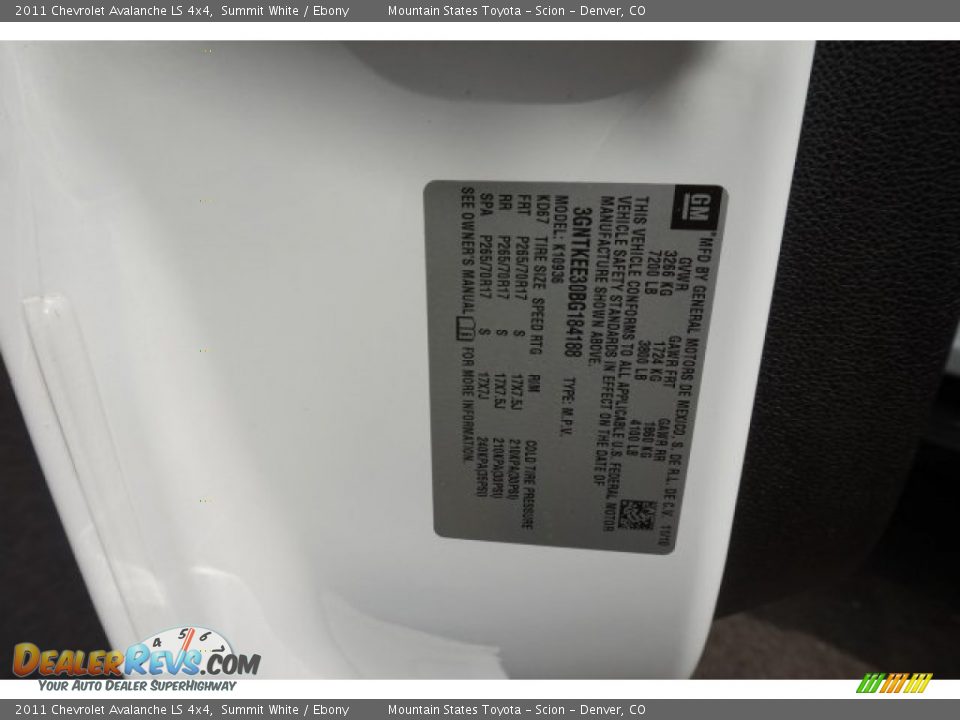 2011 Chevrolet Avalanche LS 4x4 Summit White / Ebony Photo #22