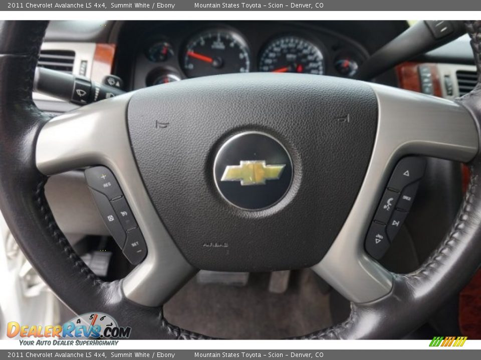 2011 Chevrolet Avalanche LS 4x4 Summit White / Ebony Photo #25