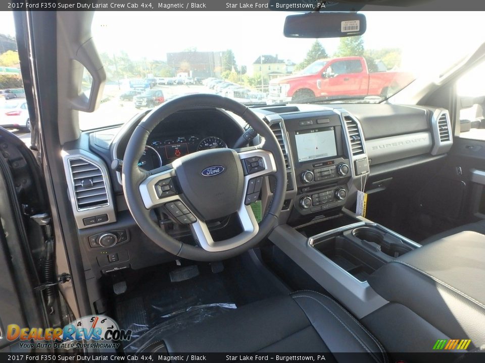 2017 Ford F350 Super Duty Lariat Crew Cab 4x4 Magnetic / Black Photo #11