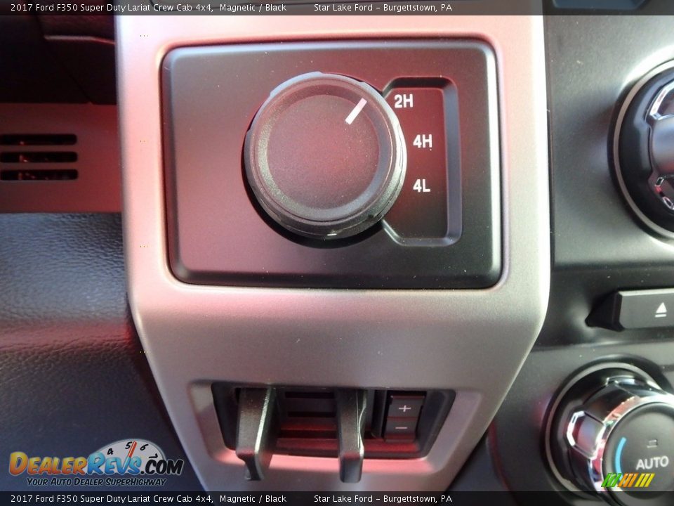 2017 Ford F350 Super Duty Lariat Crew Cab 4x4 Magnetic / Black Photo #16