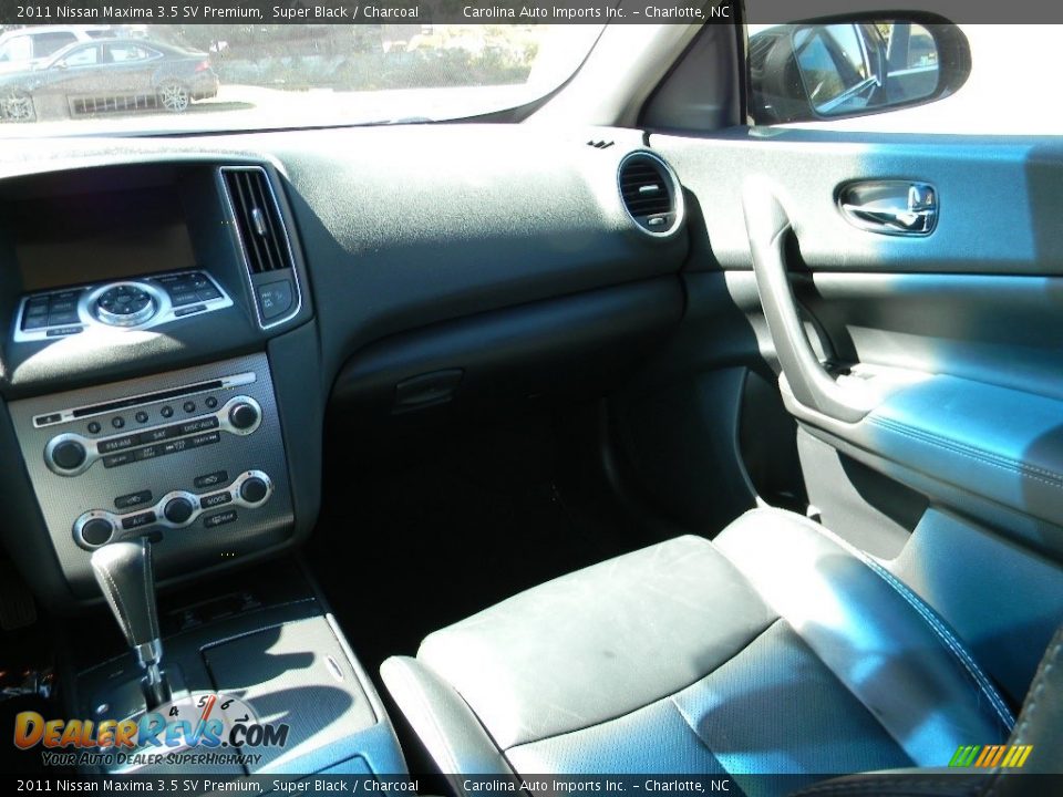 2011 Nissan Maxima 3.5 SV Premium Super Black / Charcoal Photo #14