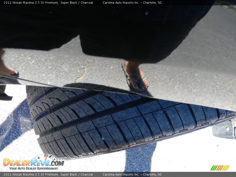 2011 Nissan Maxima 3.5 SV Premium Super Black / Charcoal Photo #27