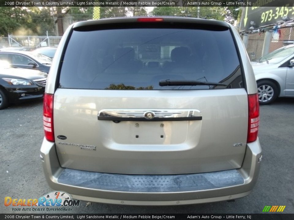2008 Chrysler Town & Country Limited Light Sandstone Metallic / Medium Pebble Beige/Cream Photo #6