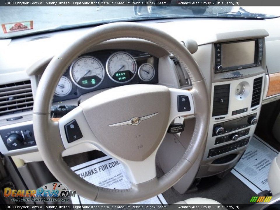 2008 Chrysler Town & Country Limited Light Sandstone Metallic / Medium Pebble Beige/Cream Photo #20