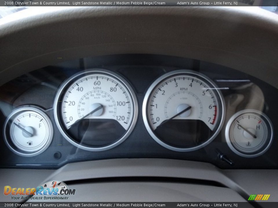 2008 Chrysler Town & Country Limited Light Sandstone Metallic / Medium Pebble Beige/Cream Photo #25