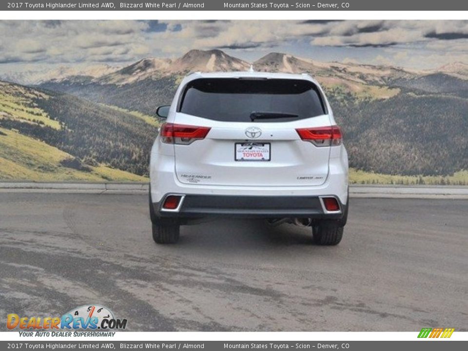 2017 Toyota Highlander Limited AWD Blizzard White Pearl / Almond Photo #4
