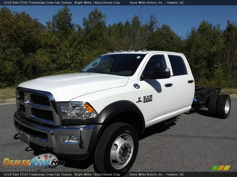 2018 Ram 5500 Tradesman Crew Cab Chassis Bright White / Black/Diesel Gray Photo #2