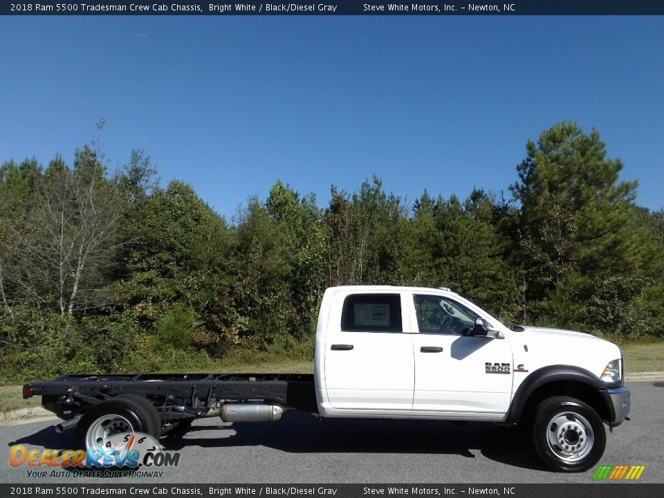 2018 Ram 5500 Tradesman Crew Cab Chassis Bright White / Black/Diesel Gray Photo #5