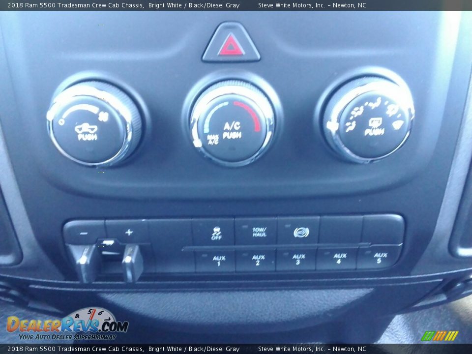 2018 Ram 5500 Tradesman Crew Cab Chassis Bright White / Black/Diesel Gray Photo #15