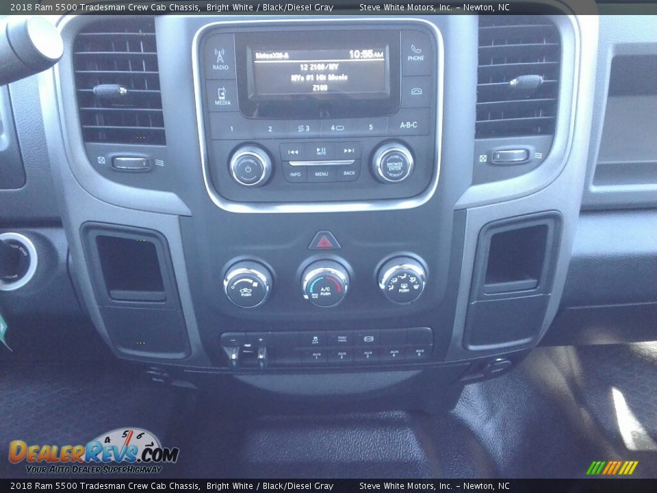2018 Ram 5500 Tradesman Crew Cab Chassis Bright White / Black/Diesel Gray Photo #17