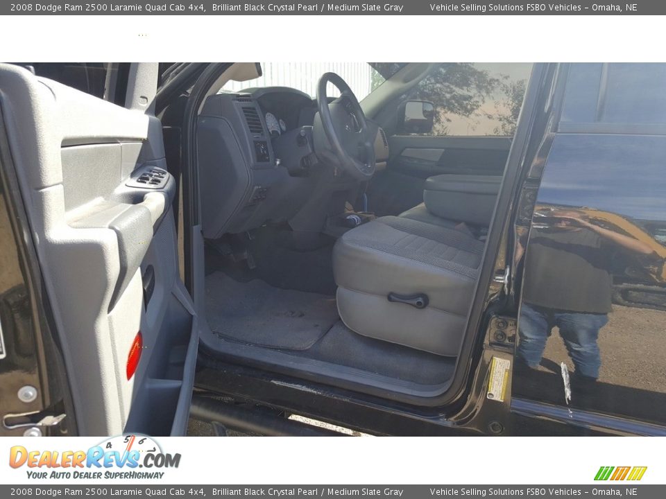 2008 Dodge Ram 2500 Laramie Quad Cab 4x4 Brilliant Black Crystal Pearl / Medium Slate Gray Photo #4