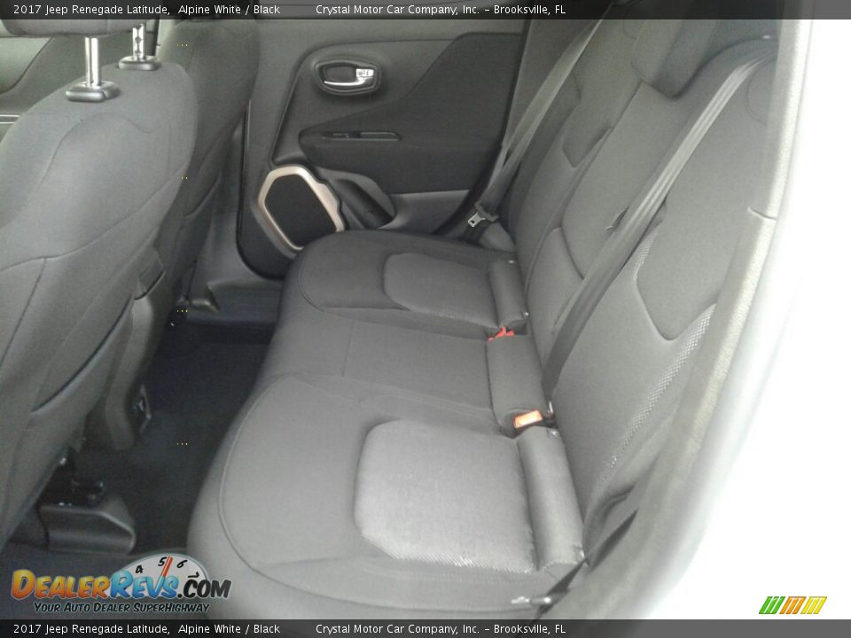 2017 Jeep Renegade Latitude Alpine White / Black Photo #10