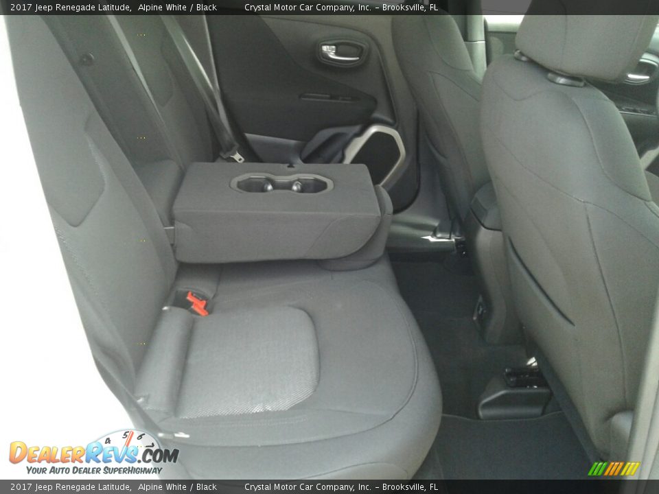 2017 Jeep Renegade Latitude Alpine White / Black Photo #11