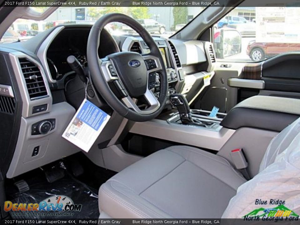 2017 Ford F150 Lariat SuperCrew 4X4 Ruby Red / Earth Gray Photo #10