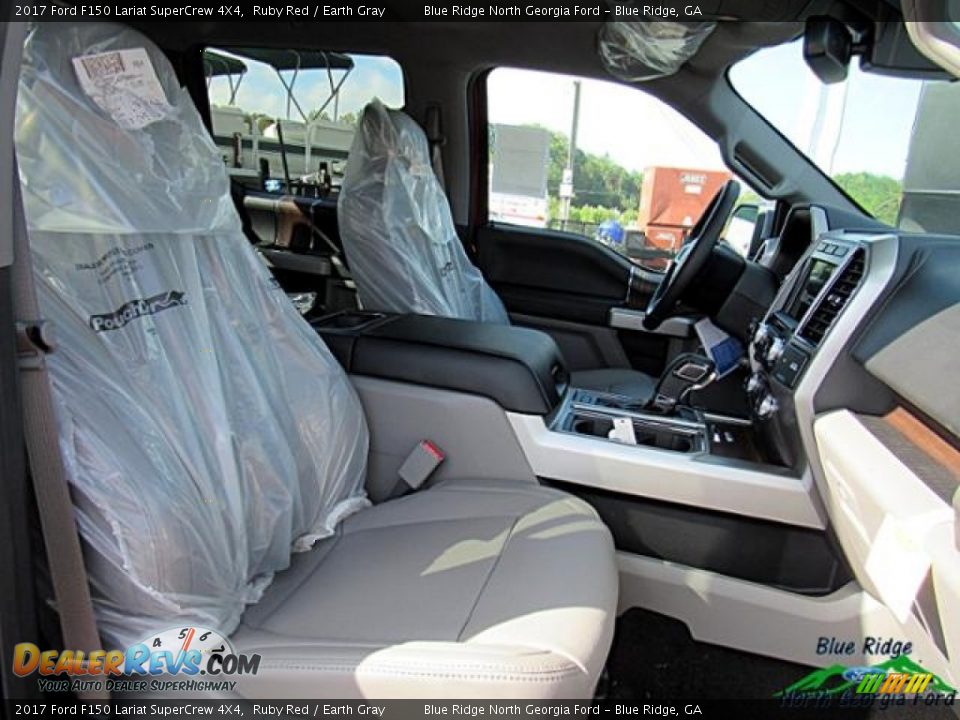 2017 Ford F150 Lariat SuperCrew 4X4 Ruby Red / Earth Gray Photo #13