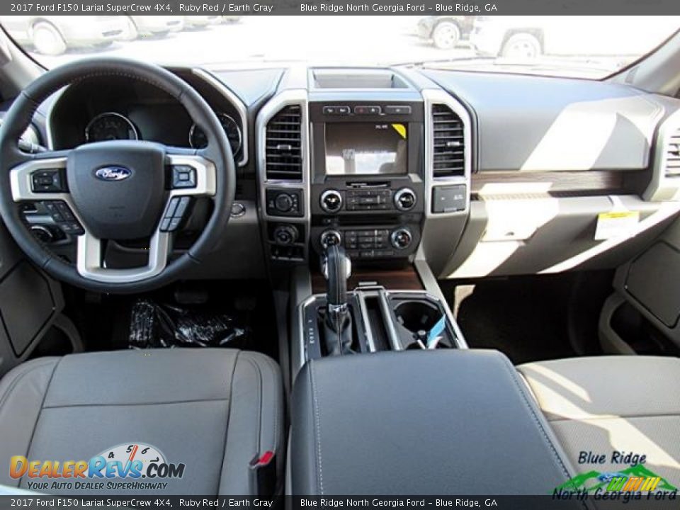 2017 Ford F150 Lariat SuperCrew 4X4 Ruby Red / Earth Gray Photo #16