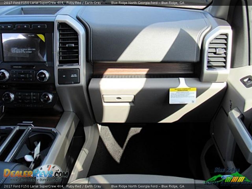 2017 Ford F150 Lariat SuperCrew 4X4 Ruby Red / Earth Gray Photo #17