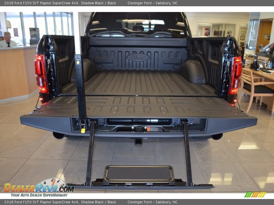 2018 Ford F150 SVT Raptor SuperCrew 4x4 Shadow Black / Black Photo #6