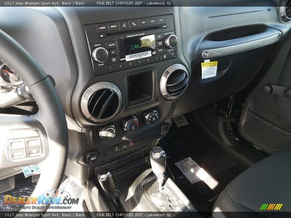 2017 Jeep Wrangler Sport 4x4 Black / Black Photo #10