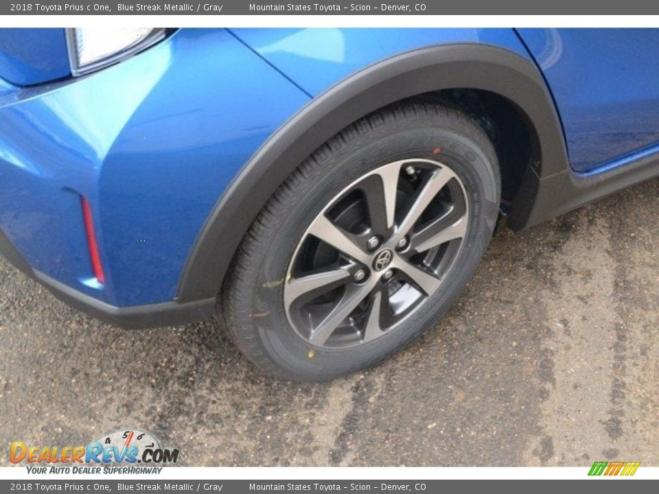 2018 Toyota Prius c One Blue Streak Metallic / Gray Photo #9