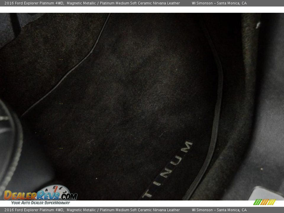 2016 Ford Explorer Platinum 4WD Magnetic Metallic / Platinum Medium Soft Ceramic Nirvana Leather Photo #28