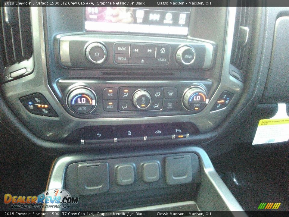 2018 Chevrolet Silverado 1500 LTZ Crew Cab 4x4 Graphite Metallic / Jet Black Photo #8
