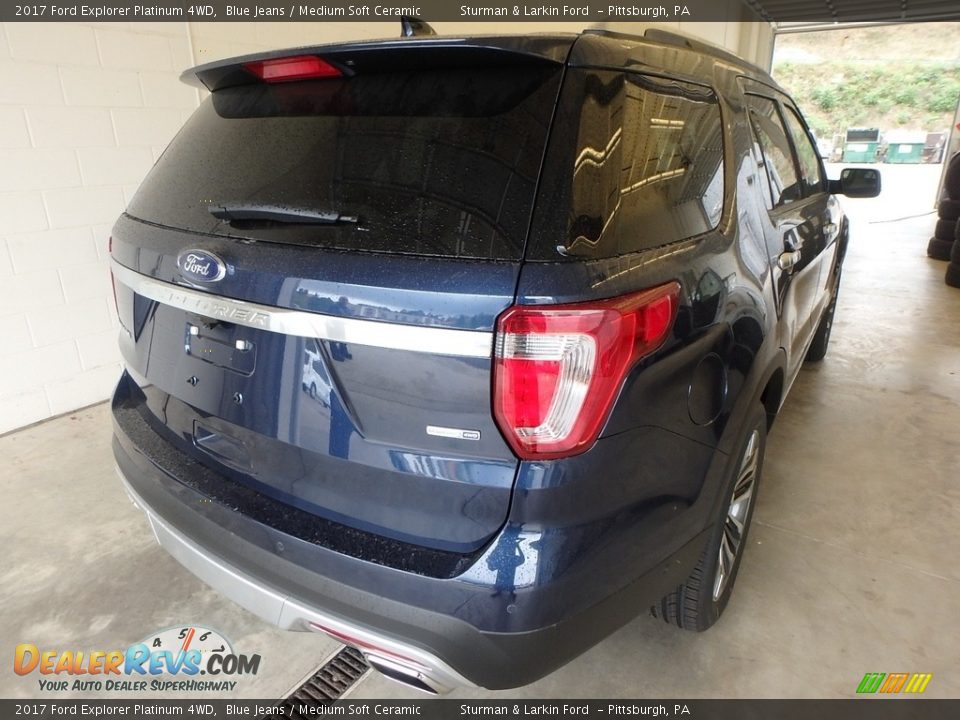 2017 Ford Explorer Platinum 4WD Blue Jeans / Medium Soft Ceramic Photo #2