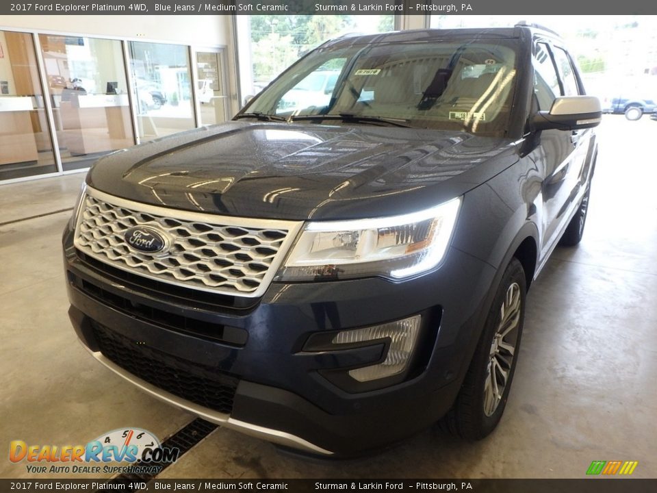 2017 Ford Explorer Platinum 4WD Blue Jeans / Medium Soft Ceramic Photo #4