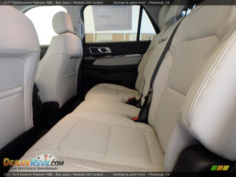 2017 Ford Explorer Platinum 4WD Blue Jeans / Medium Soft Ceramic Photo #7