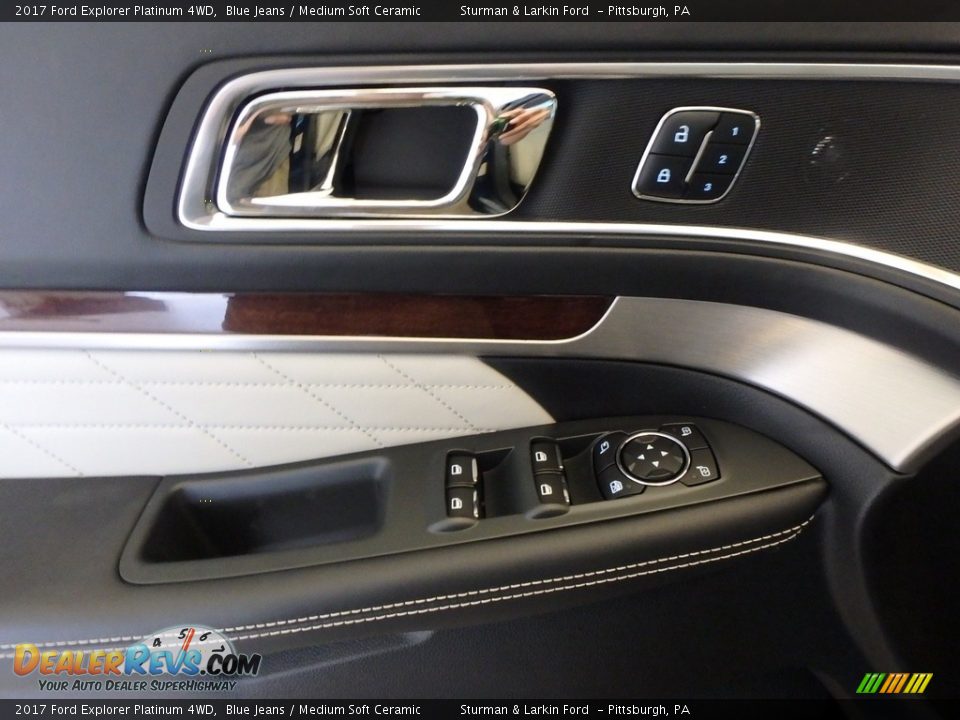 2017 Ford Explorer Platinum 4WD Blue Jeans / Medium Soft Ceramic Photo #10